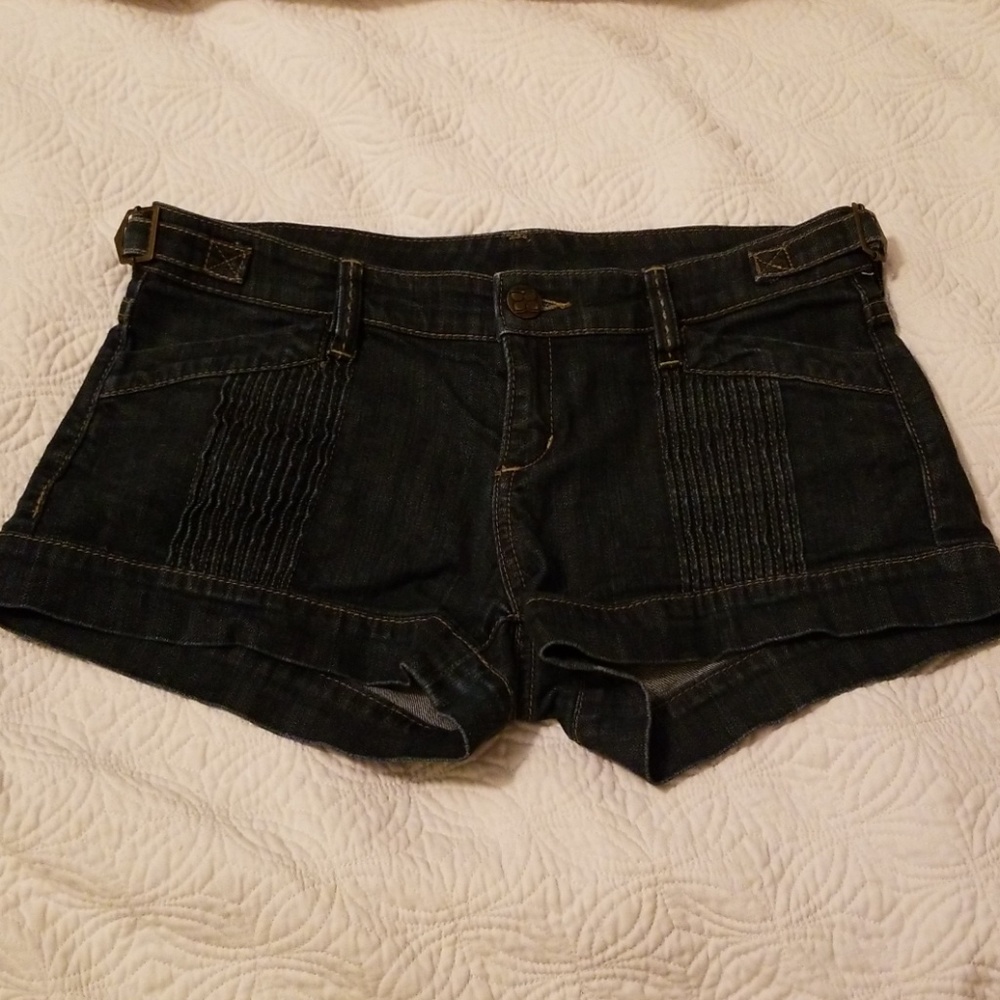 VGUC BCBGMAXAZRIA Denim shorts